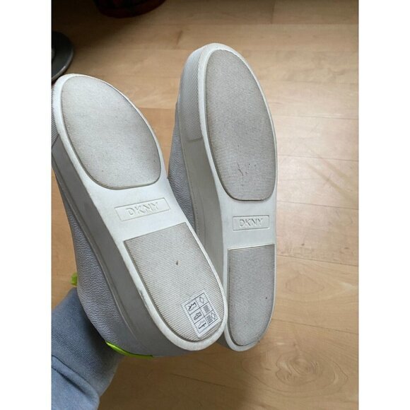 DKNY "Chandra" allover logo sneaker Womens Size 7M - Picture 7 of 8